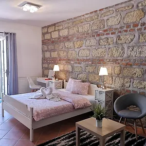 Florencia Penzion