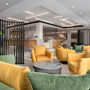 Hunguest Flora Hotel